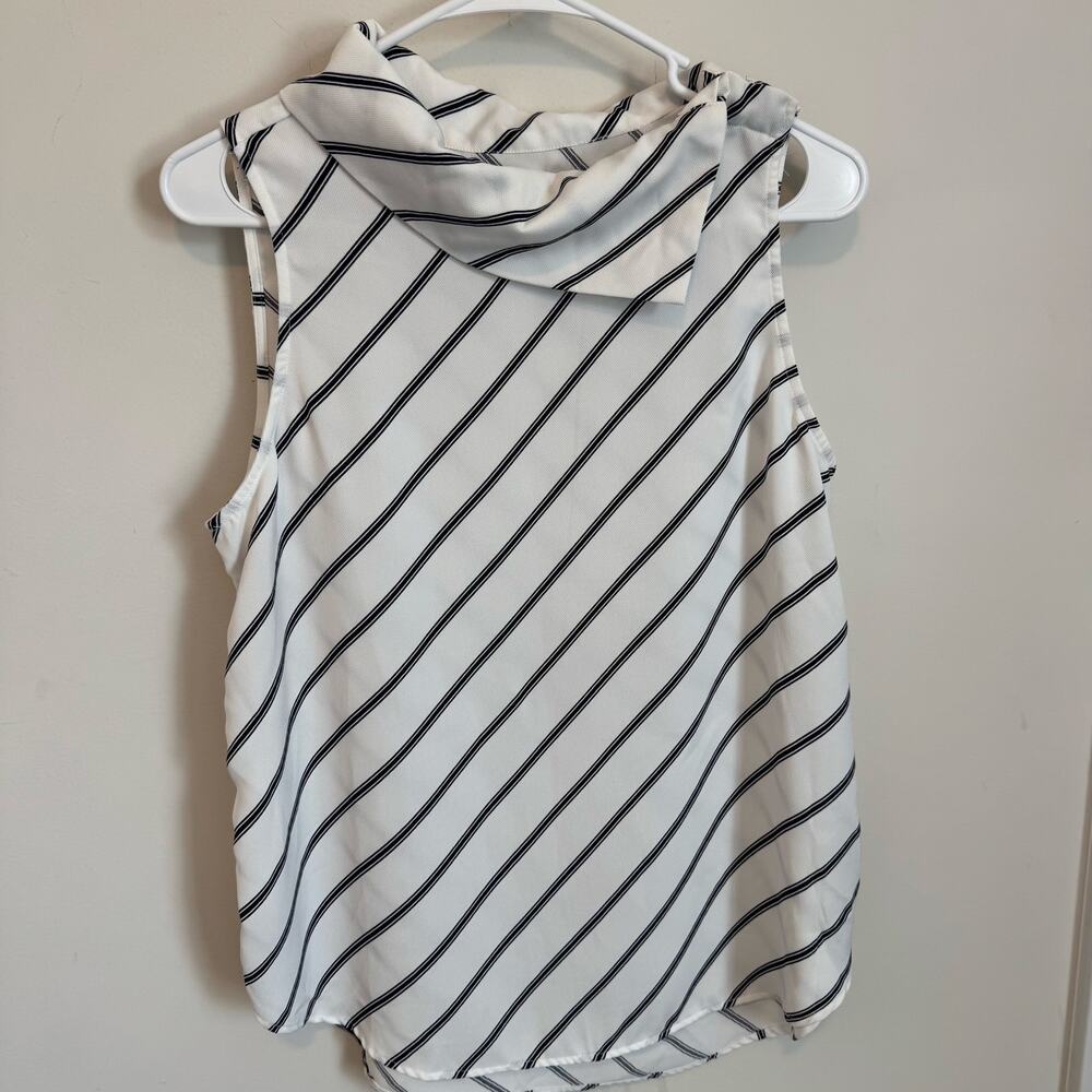 14th & Union Sleeveless Top Size M White Navy Blue Striped Foldover Collar
